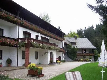 Landhaus Preissinger Warmensteinach Guest house