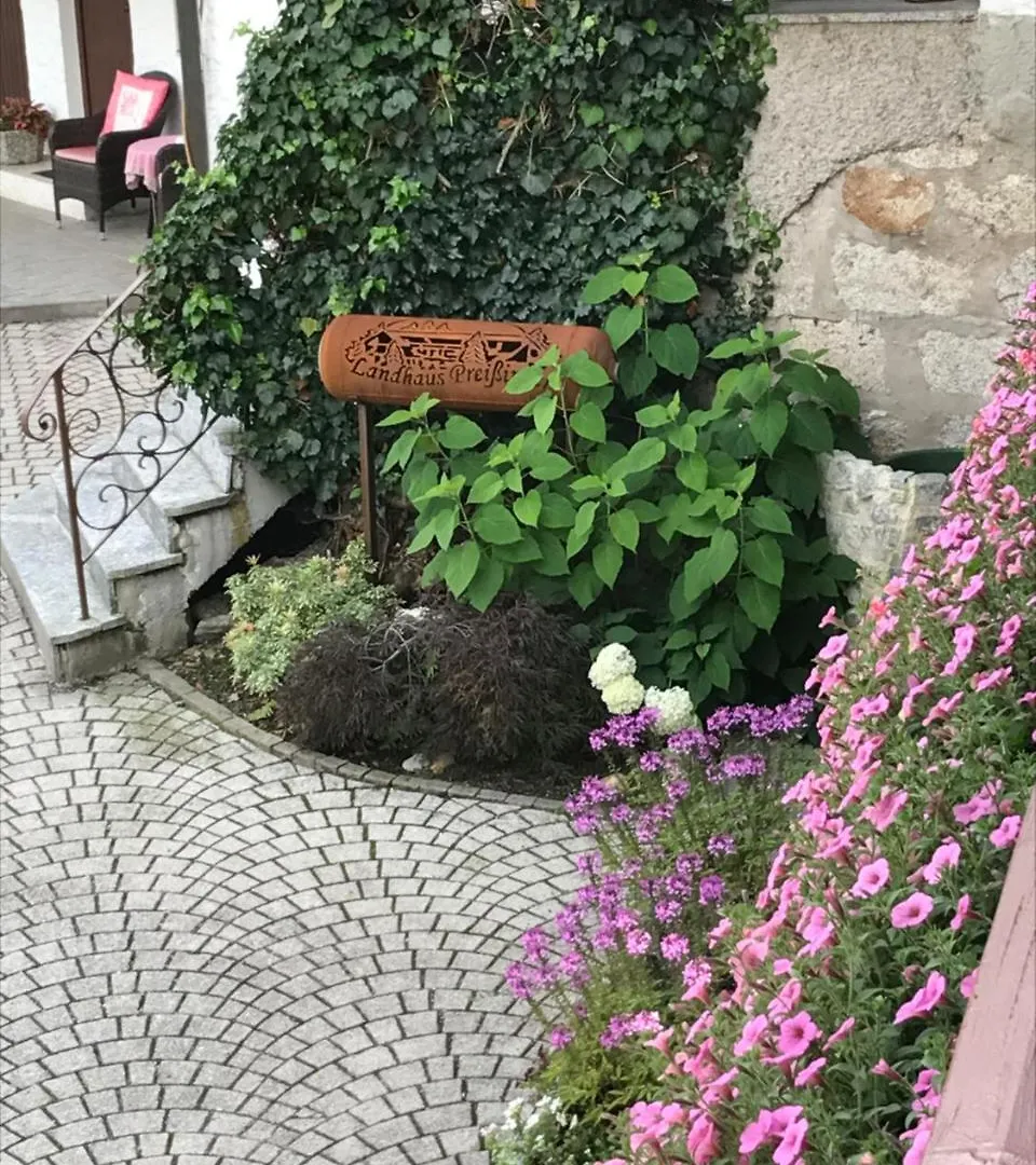 *** Guest house Landhaus Preissinger Warmensteinach Germany